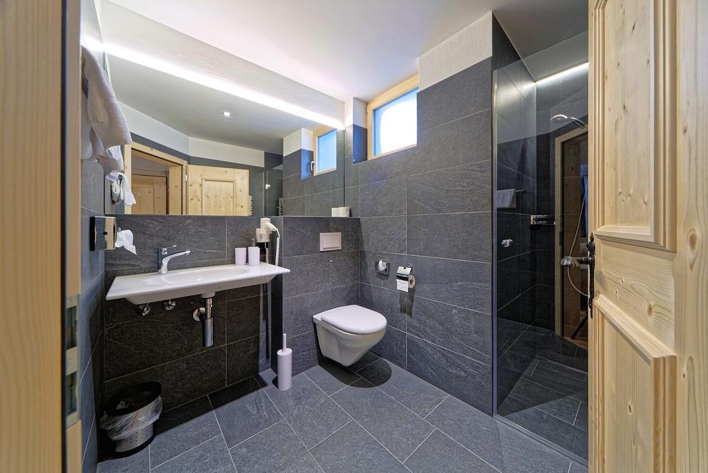דיסנטיס Hotel Alpsu מראה חיצוני תמונה